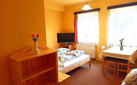 P&P Jičín Apartments - soukromé 2-3 lůžkové pokoje s vlastní kuchyní a koupelnou